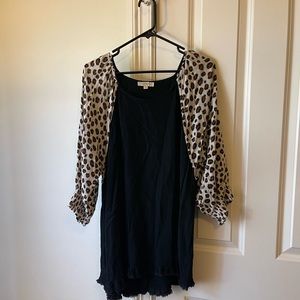 Umgee XL/16 Black Fringe Bottom Blouse